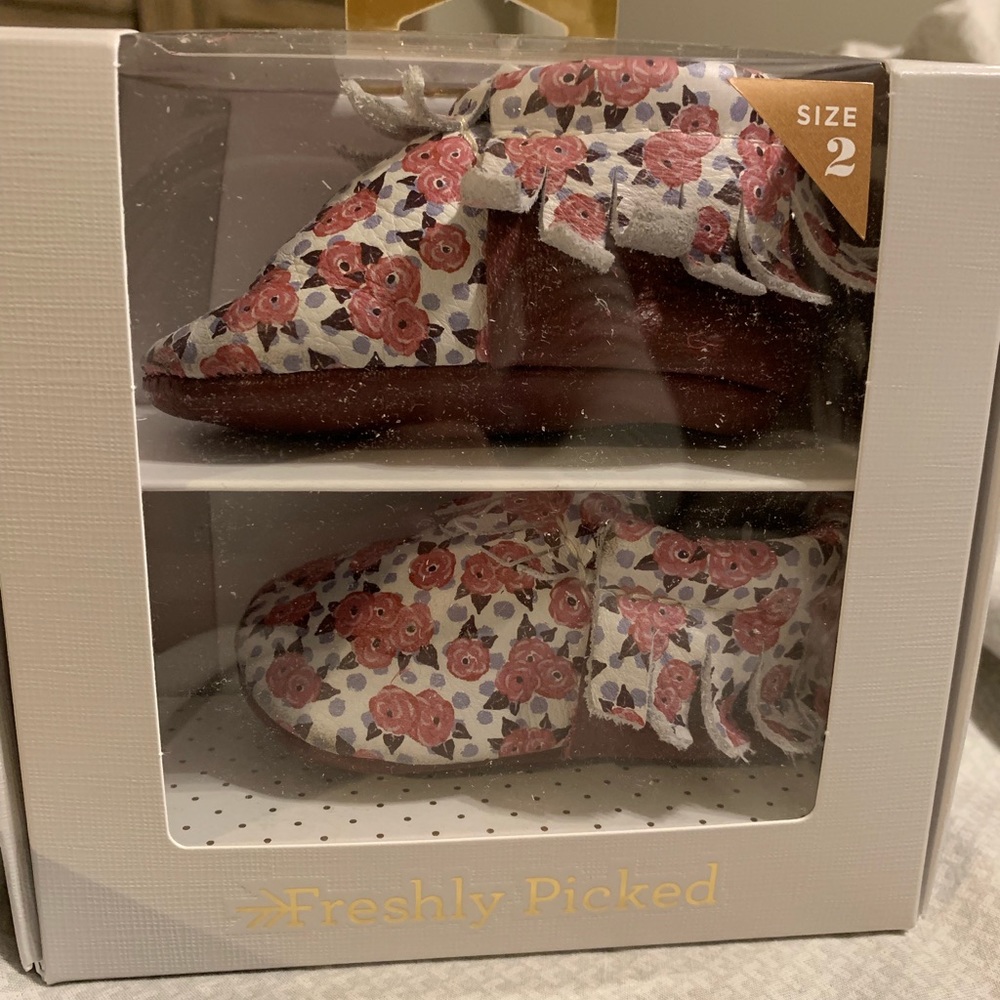 Size 2 Garden Rose Moccasin